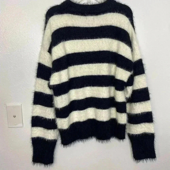 A New Day Fuzzy Striped Crewneck Sweater - Picture 2 of 5
